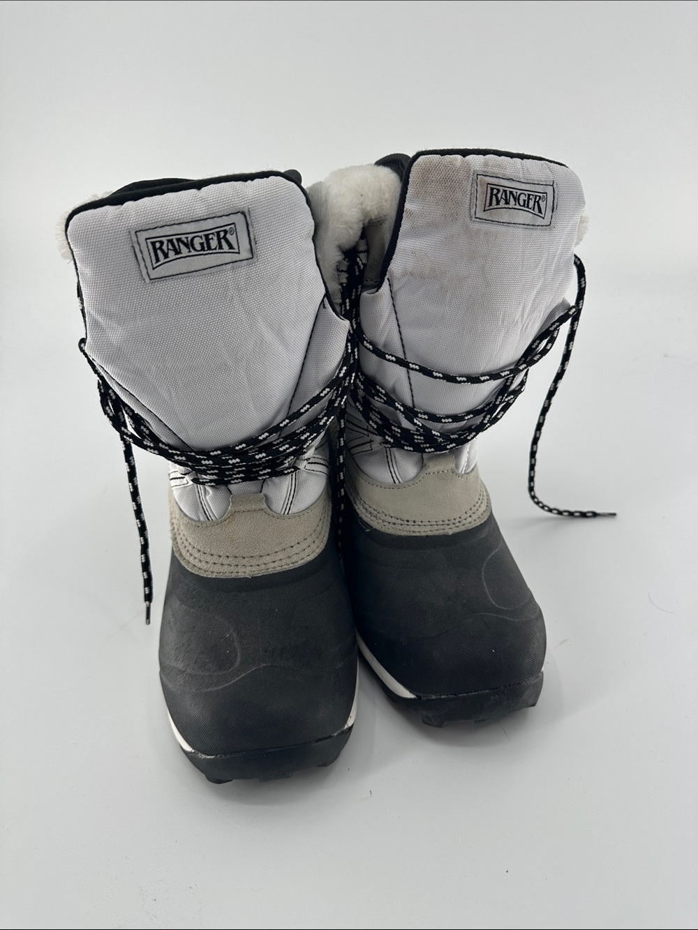 Ranger Women's Insulated Winter Boots in Black and White
